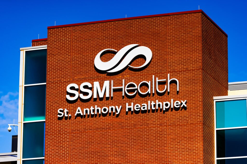 Exterior front-lit aluminum dimensional letters with LED illumination for SSM Health hospital.